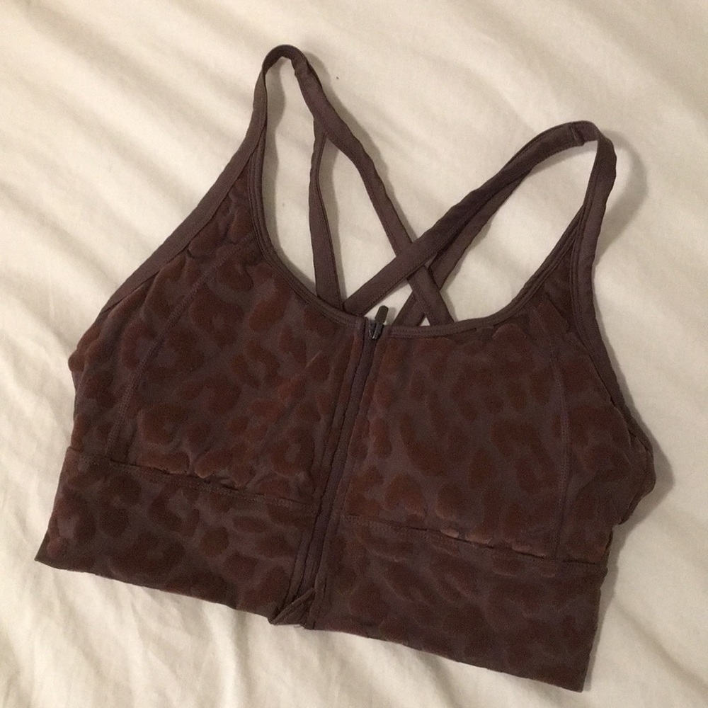 LEOPARD PRINT SPORTS BRA TOP